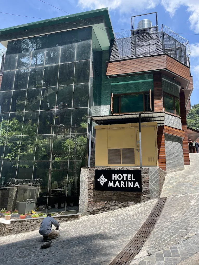 Hills Edge Restaurant